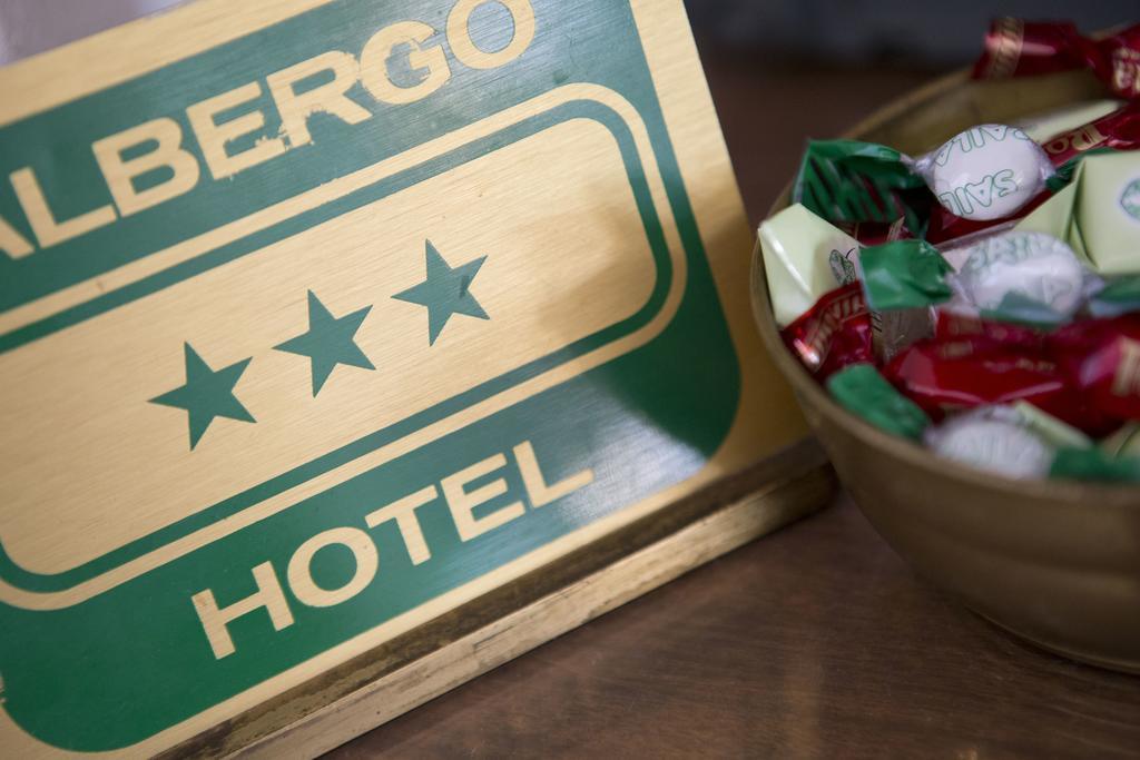 Hotel Capri Brescia Eksteriør billede